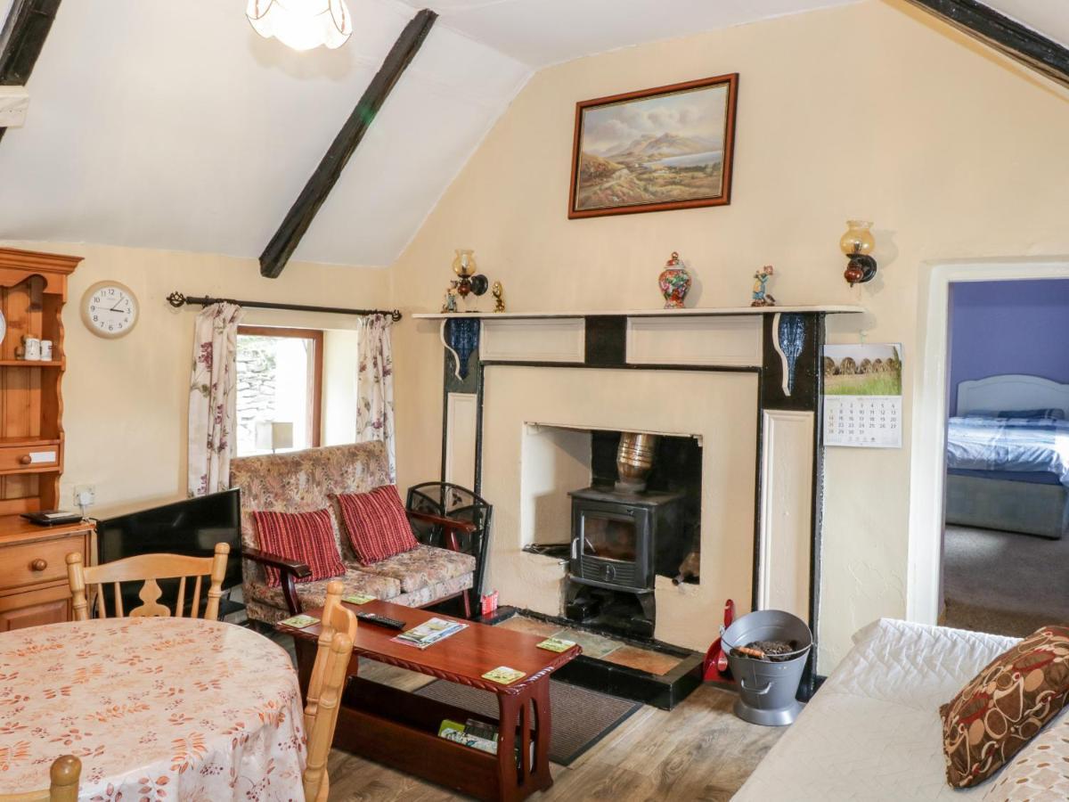 The Thatched Cottage Liscarney Exterior photo